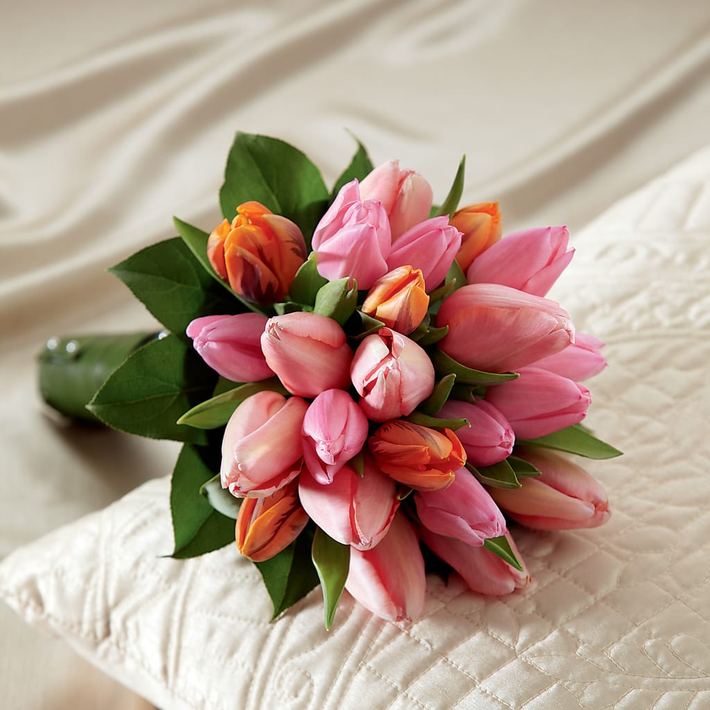 Embraceable Bouquet – SWAN FLORAL & GIFT SHOP INC, Erlanger KY