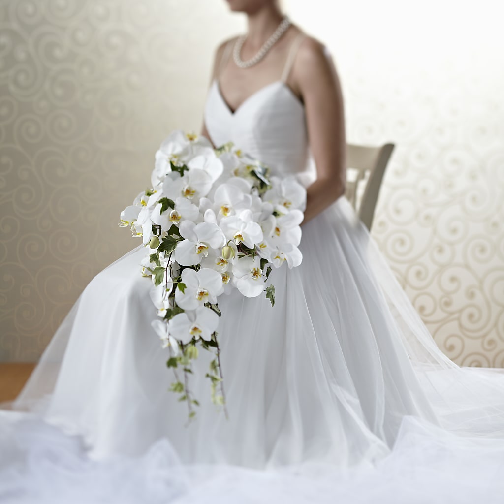 Classic White Bouquet – SWAN FLORAL & GIFT SHOP INC, Erlanger KY