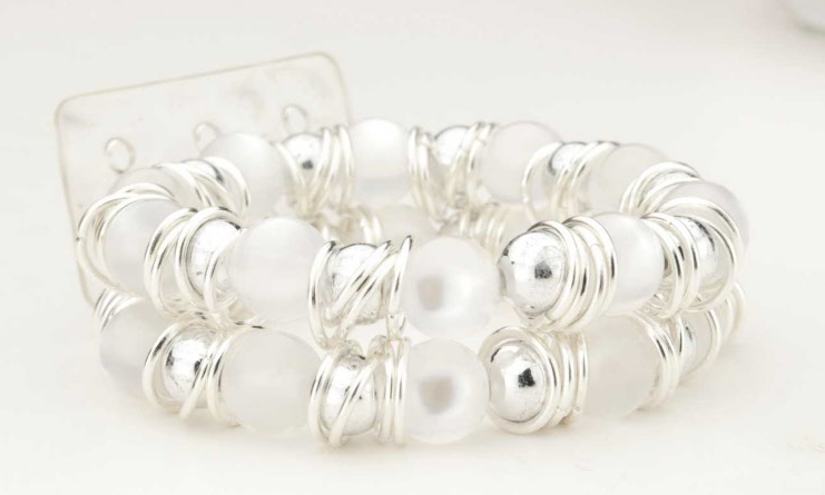 Wristband - Gumdrop - Make your corsage to wear on the wrist – SWAN FLORAL & GIFT SHOP INC, Erlanger KY