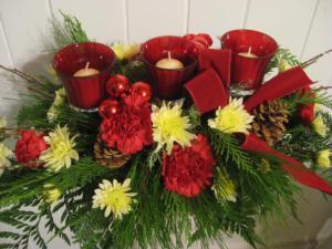 Christmas Splendor Centerpiece