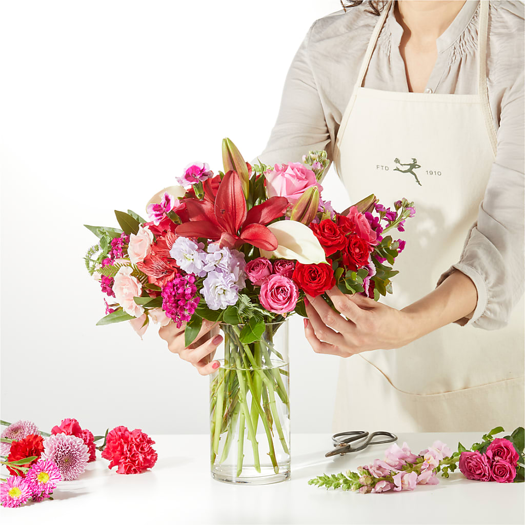 Swooning Over You - A Luxury Florist Original – SWAN FLORAL & GIFT SHOP INC, Erlanger KY