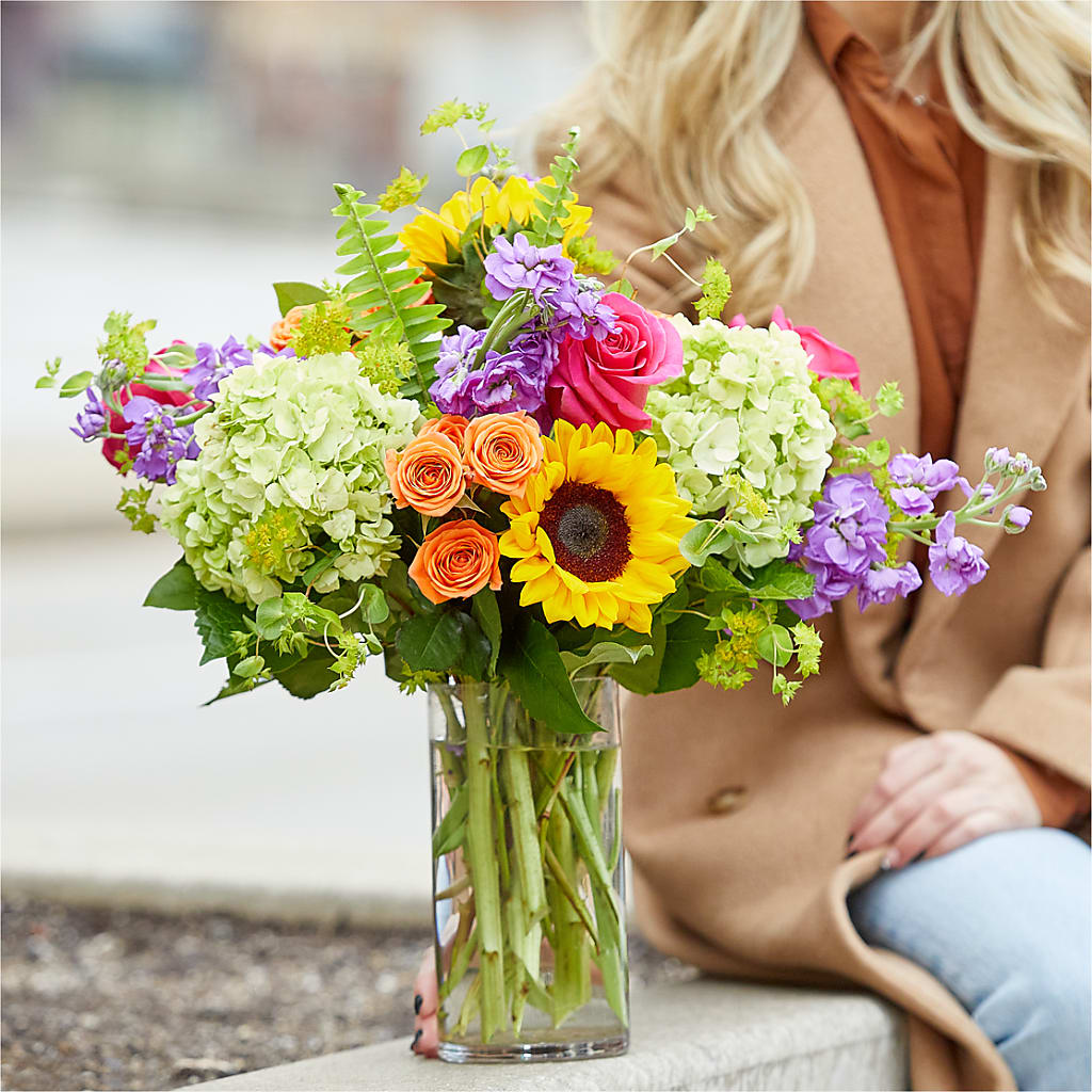 Vibrant Greetings Bouquet – SWAN FLORAL & GIFT SHOP INC, Erlanger KY